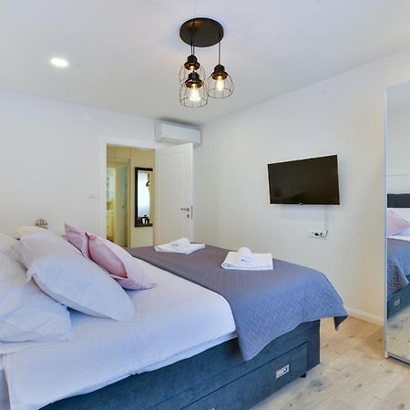 Zara Lumina Apartment Luaran gambar