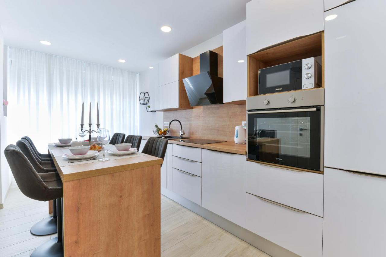 Zara Lumina Apartment Luaran gambar