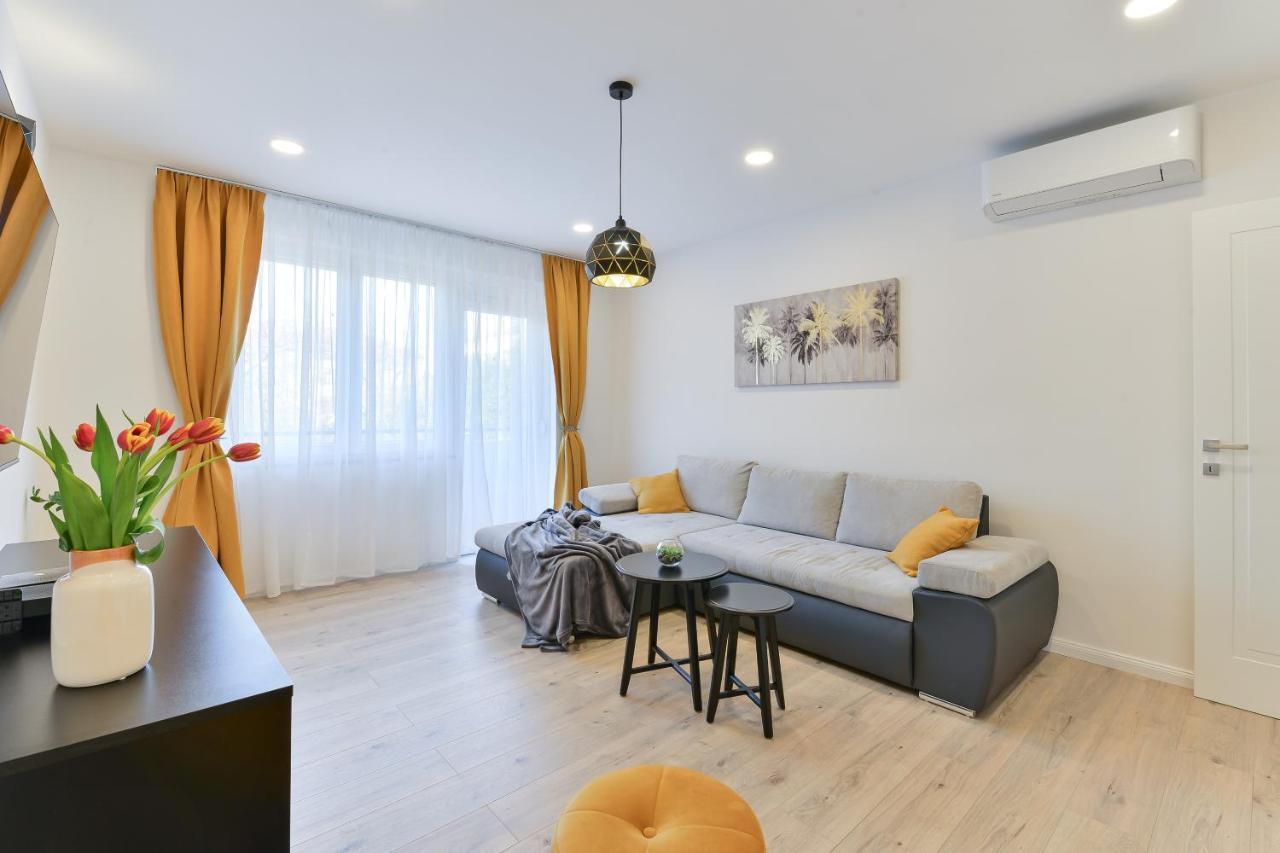 Zara Lumina Apartment Luaran gambar