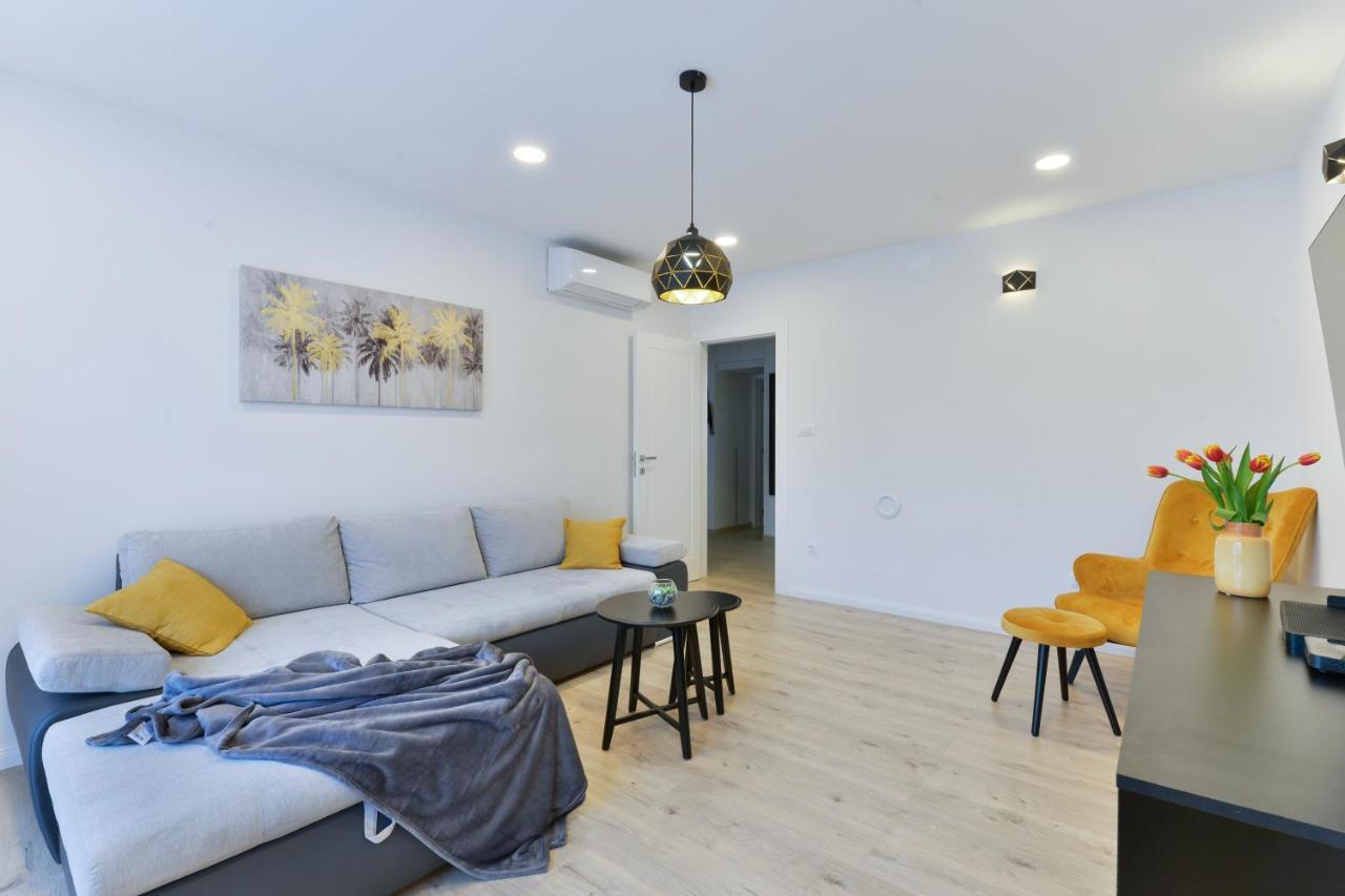 Zara Lumina Apartment Luaran gambar